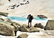 03 Al Lago del Vallone (2226 m ) in lento disgelo